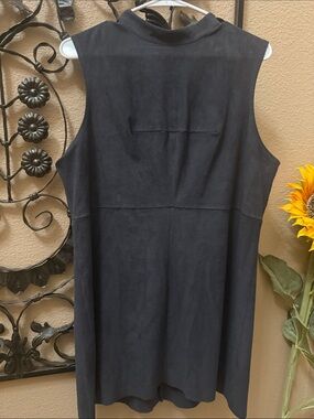 LYSSÉ Sleeveless Black A-Line Dress Size L